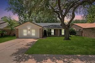 2523 Village Oak Dr., Katy, TX 77493 - Photo 1