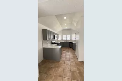 3910 Ebury Drive, Houston, TX 77066 - Photo 5