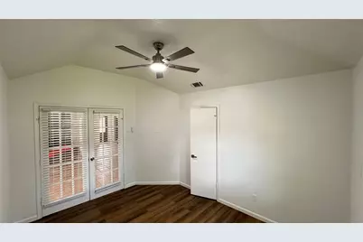 3910 Ebury Drive, Houston, TX 77066 - Photo 15