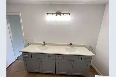 3910 Ebury Drive, Houston, TX 77066 - Photo 21