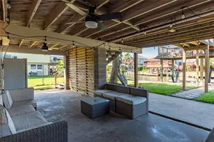 442 Pompano St, Bayou Vista, TX 77563 - Photo 25