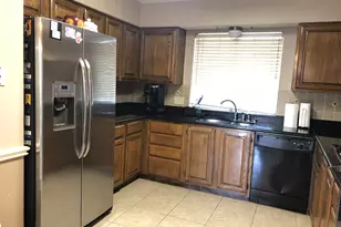 8715 Lawncliff Ln, Houston, TX 77040 - Photo 3