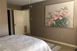 8715 Lawncliff Ln, Houston, TX 77040 - Photo 9