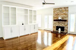 913 Birdsall St, Houston, TX 77007 - Photo 9