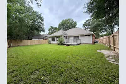 4006 Hunnington Drive, Conroe, TX 77303 - Photo 17