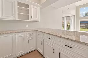 1709 Coles Farm Dr, Sugar Land, TX 77478 - Photo 5