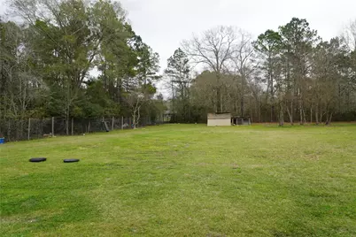 161 Hicks Loop W, Cleveland, TX 77328 - Photo 23