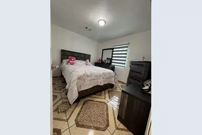 161 Hicks Loop W, Cleveland, TX 77328 - Photo 7