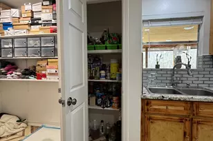 161 Hicks Loop W, Cleveland, TX 77328 - Photo 5