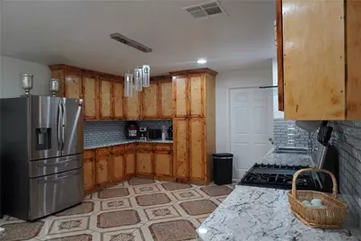 161 Hicks Loop W, Cleveland, TX 77328 - Photo 3