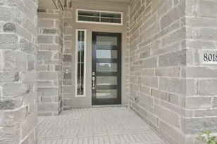 8018 Hingham Ln, The Woodlands, TX 77389 - Photo 3