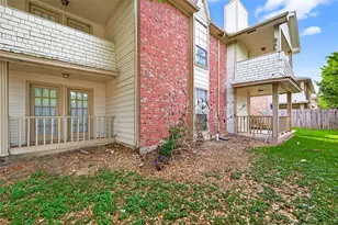 11500 Meadow Ln, Houston, TX 77477 - Photo 5