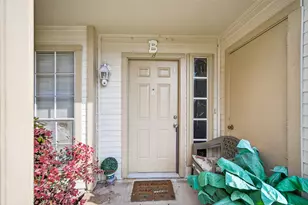 11500 Meadow Ln, Houston, TX 77477 - Photo 25