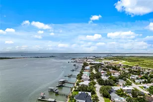921 Marine Dr, Galveston, TX 77550 - Photo 1