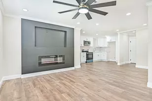 5622 Canterway Dr, Houston, TX 77048 - Photo 1