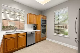 34 Plum Blossom Pl, The Woodlands, TX 77381 - Photo 11