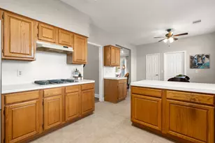 34 Plum Blossom Pl, The Woodlands, TX 77381 - Photo 13
