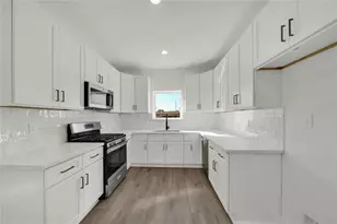 8402 Double St, Houston, TX 77088 - Photo 5