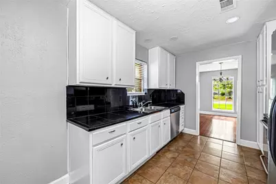 23402 Lestergate Drive, Spring, TX 77373 - Photo 17