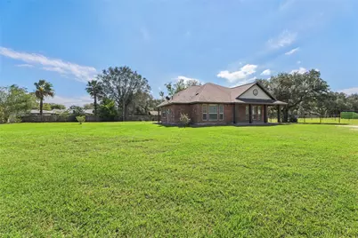 119 Hackberry Street, Louise, TX 77455 - Photo 3