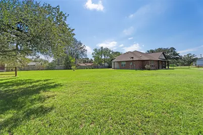 119 Hackberry Street, Louise, TX 77455 - Photo 29
