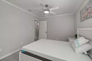 14323 Whitecross Dr, Houston, TX 77083 - Photo 29