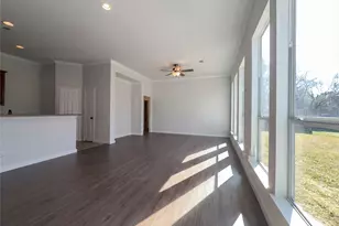 802 San Jacinto Circle, Baytown, TX 77521 - Photo 3