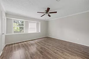 12219 Meadow Hollow Dr, Meadows Place, TX 77477 - Photo 7