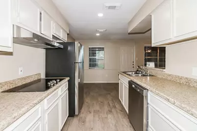 745 Academy Lane, Deer Park, TX 77536 - Photo 5
