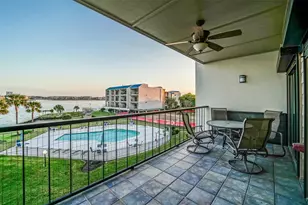 351 Lakeside Ln, Houston, TX 77058 - Photo 27