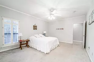 351 Lakeside Ln, Houston, TX 77058 - Photo 19