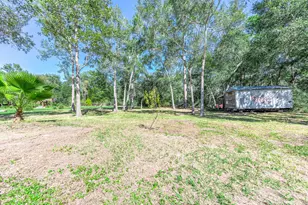 10 Kenny Ct, Alvin, TX 77511 - Photo 35