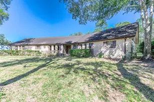 10 Kenny Ct, Alvin, TX 77511 - Photo 3
