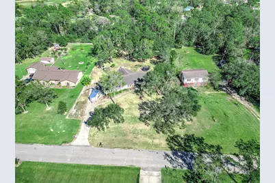 10 Kenny Court, Alvin, TX 77511 - Photo 39