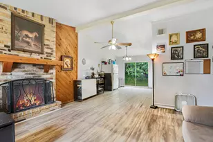 13115 Maxim Dr, Houston, TX 77065 - Photo 3