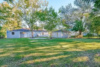 515 Bluebonnet Drive, La Marque, TX 77568 - Photo 17