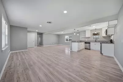 4614 Edgemore St Street, Santa Fe, TX 77517 - Photo 9
