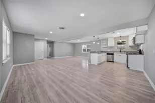 4614 Edgemore St St, Santa Fe, TX 77517 - Photo 9