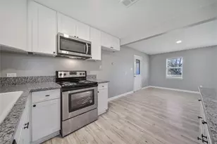 4614 Edgemore St St, Santa Fe, TX 77517 - Photo 11