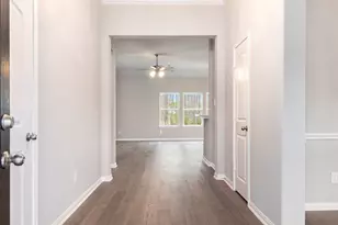 229 Crestview Dr, West Columbia, TX 77486 - Photo 3