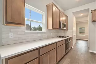 229 Crestview Dr, West Columbia, TX 77486 - Photo 11