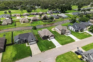 229 Crestview Dr, West Columbia, TX 77486 - Photo 41