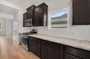 229 Crestview Dr, West Columbia, TX 77486 - Photo 17