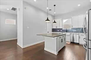 760 W Donovan St, Houston, TX 77091 - Photo 17