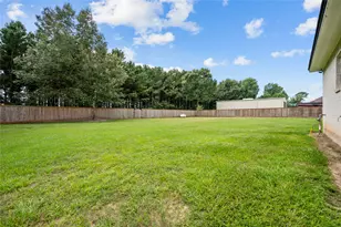 572 Pinchback Dr, Anahuac, TX 77514 - Photo 35