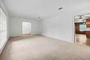 2208 Wyoming St, Baytown, TX 77520 - Photo 5