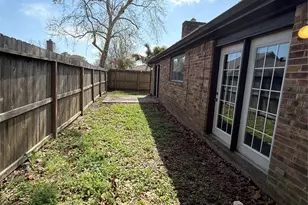 15443 Peermont St, Houston, TX 77062 - Photo 49