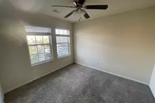 8115 Redbud Point Ln, Houston, TX 77049 - Photo 9