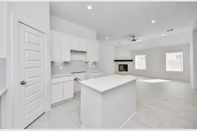 5823 Madison Trail Drive, Richmond, TX 77469 - Photo 7