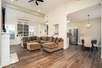 8915 Wallington Drive, Houston, TX 77096 - Photo 19